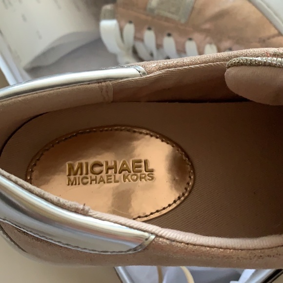 Michael Kors Keaton Stripe Rose/Silver (7) - Picture 5 of 7